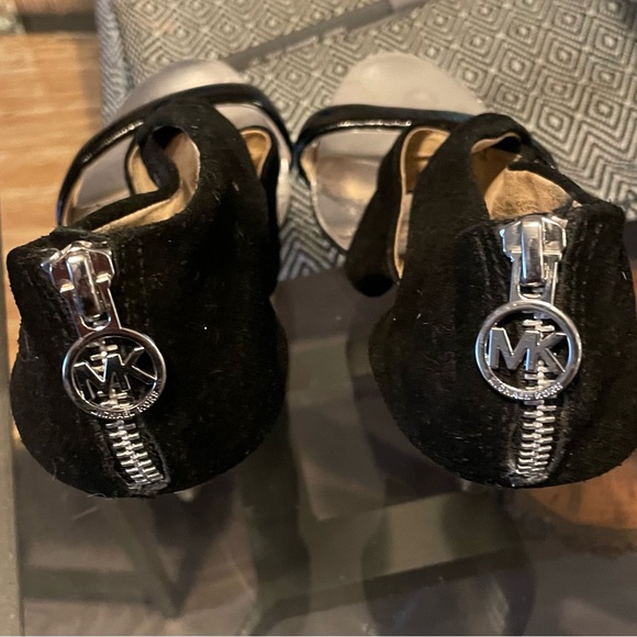 Michael Kors opened toes heels - Picture 2 of 4